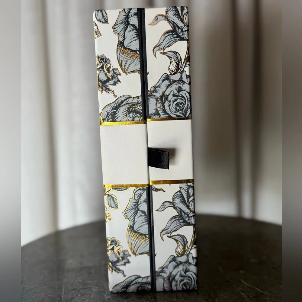Makeup Brush Set - Gold and Black